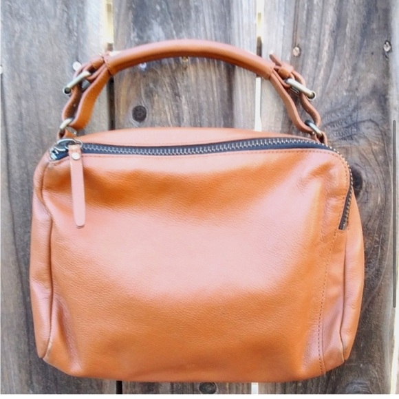 Kelsi Dagger Leather Purse Handbag Collegiate Preppy - Picture 3 of 7